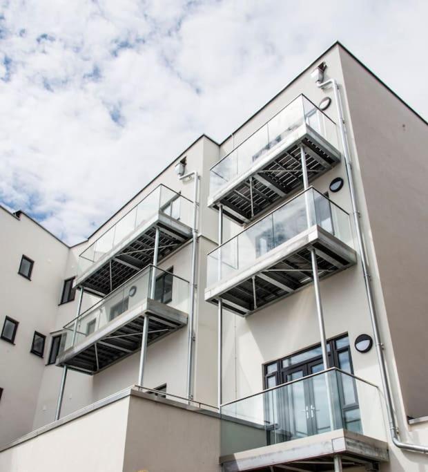 Modern Apartment With Stunning Sea View 滨海韦斯顿 外观 照片